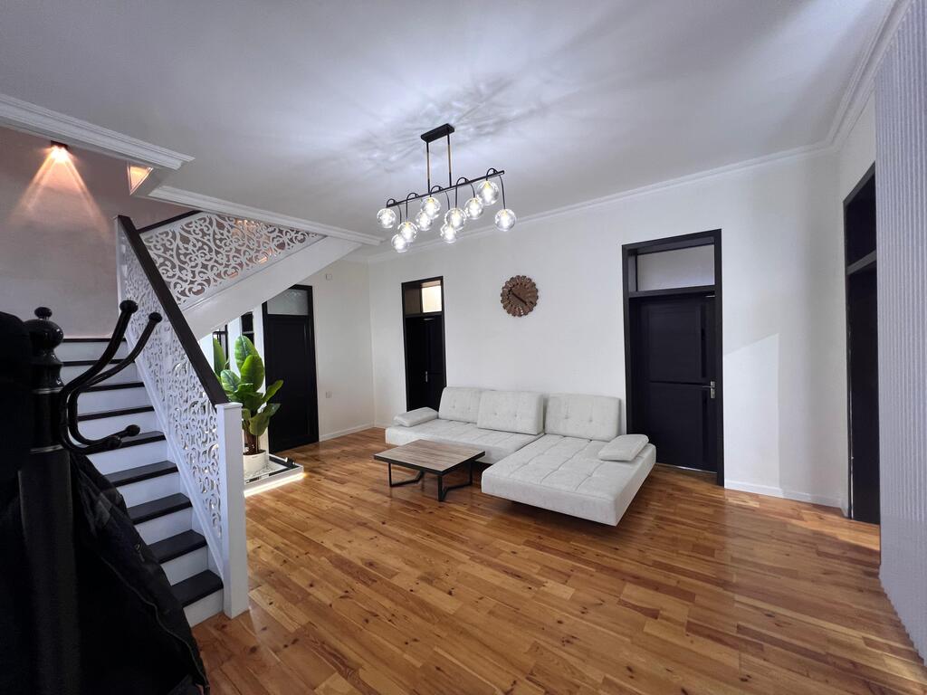 İcarəyə verilir 5 otaqlı həyət evi/bağ evi 360 m² — Ev, villa, Bakı (10)