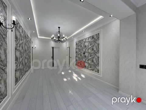 Satılır 2 otaqlı köhnə tikili 70 m²