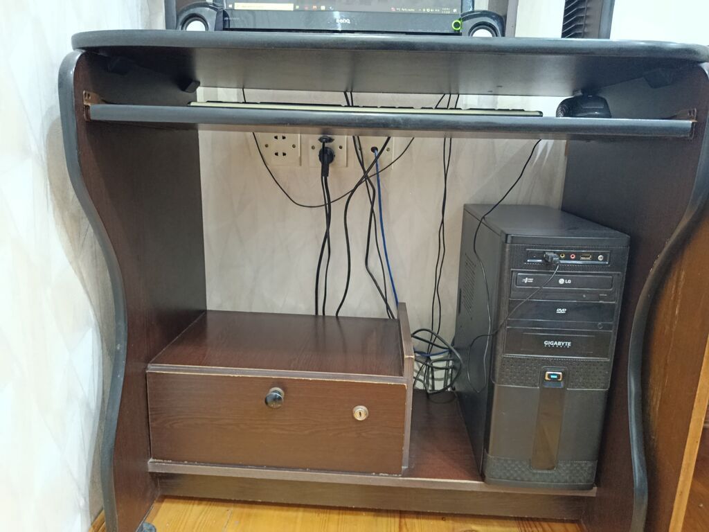 Satılır. Stol ilə birlikdə 150 manat. Komputerin heç bir problemi — Elektronika, Masazır (2)