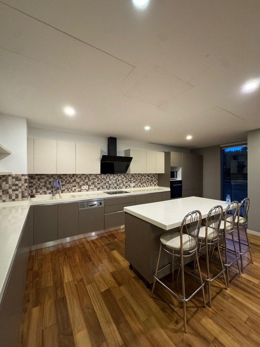 İcarəyə verilir 4 otaqlı yeni tikili 250 m² — Mənzil, Bakı (12)