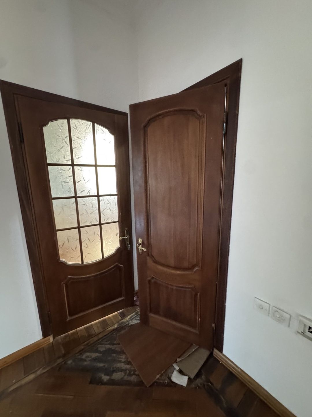 Qapılar — Təmir və inşaat, Bakı (8)