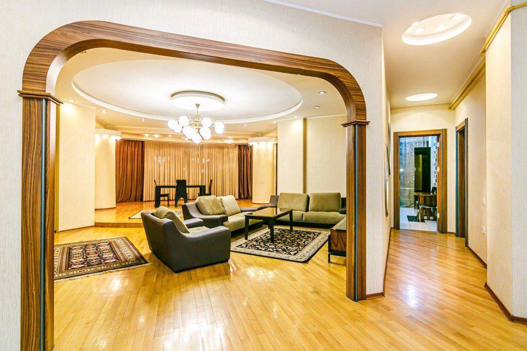 İcarəyə verilir 4 otaqlı yeni tikili 200 m² — Mənzil, Bakı