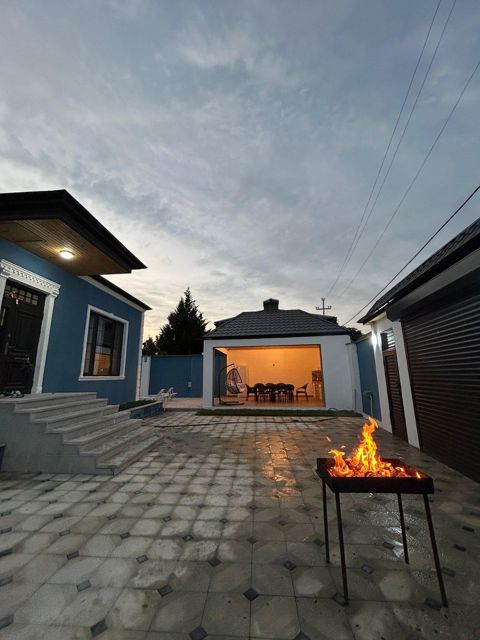 İcarəyə verilir 3 otaqlı həyət evi/bağ evi 130 m² — Bakı