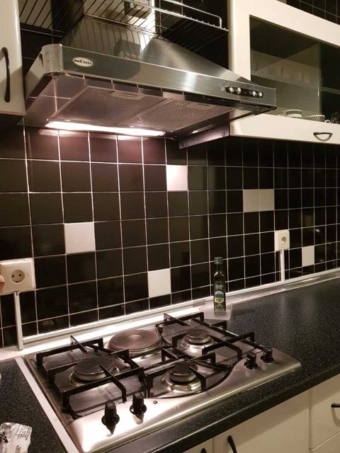 Satılır 4 otaqlı köhnə tikili 106 m² — Bakı