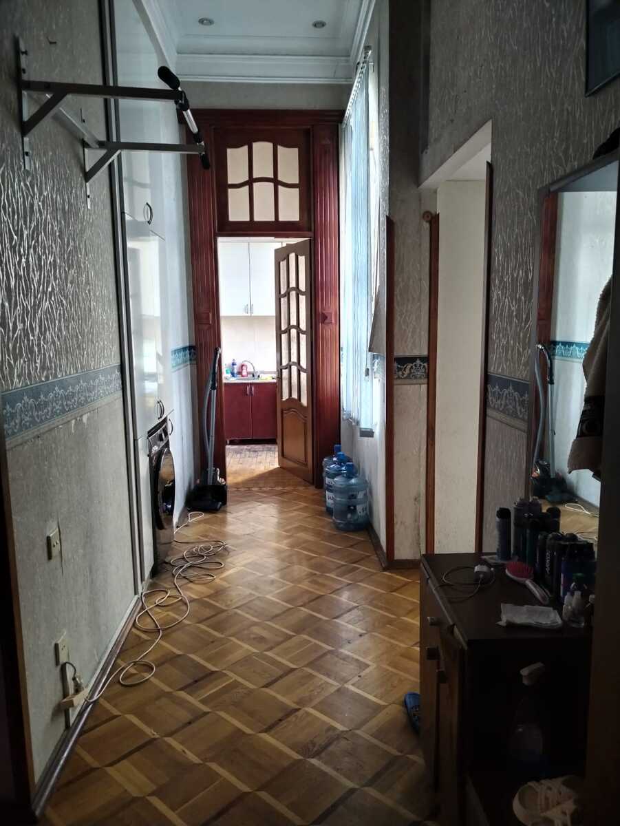 Satılır 5 otaqlı köhnə tikili 200 m² — Mənzil, Bakı (6)