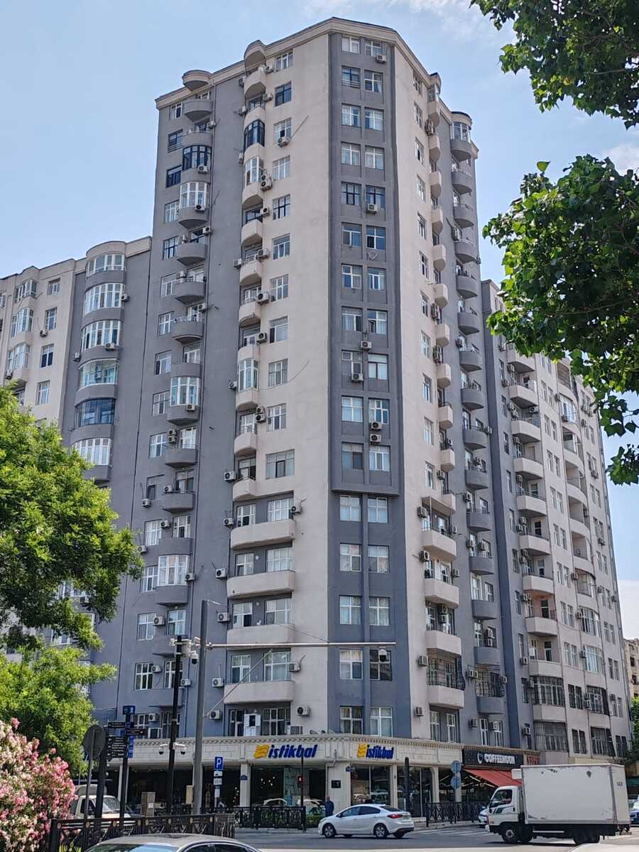 Satılır 4 otaqlı yeni tikili 257 m² — Mənzil, Bakı (2)