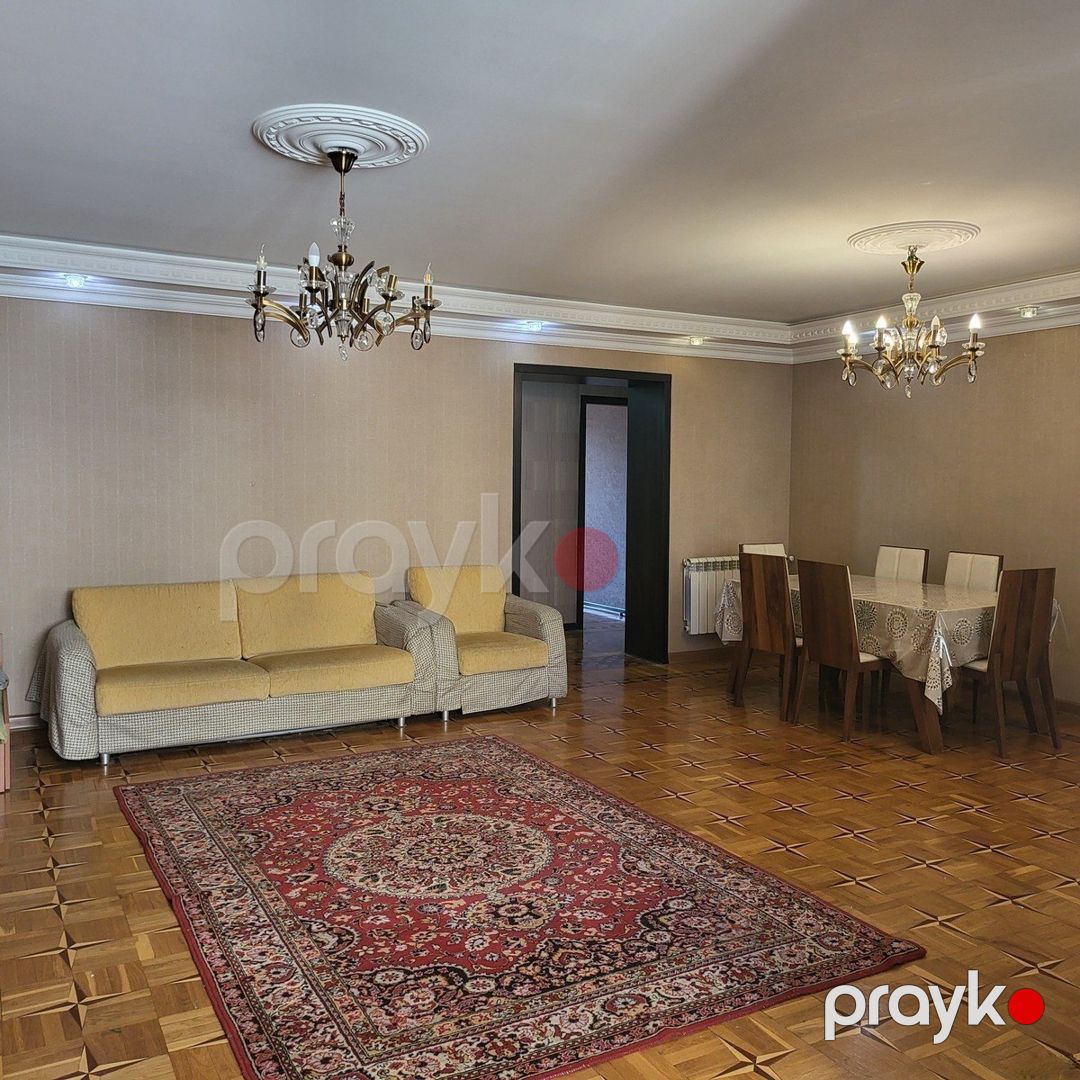 Satılır 4 otaqlı köhnə tikili 110 m² — Mənzil, Bakı (2)