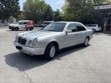 Mercedes E 280 4MATIC, 2.8 L, 1996 il, 331 000 km — Otomobil
