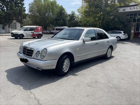 Mercedes E 280 4MATIC, 2.8 L, 1996 il, 331 000 km — Bakı