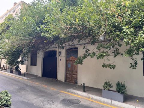 Satılır obyekt 9 m² — Bakı