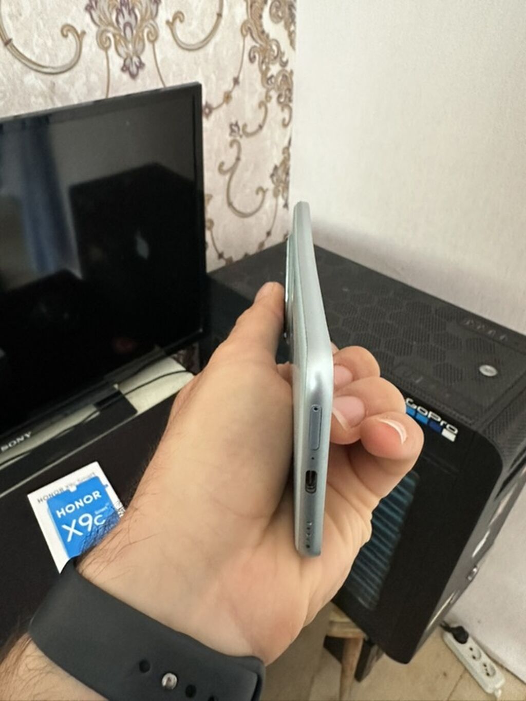 Honor X9c, Sənədlərlə — Honor, Bakı (3)