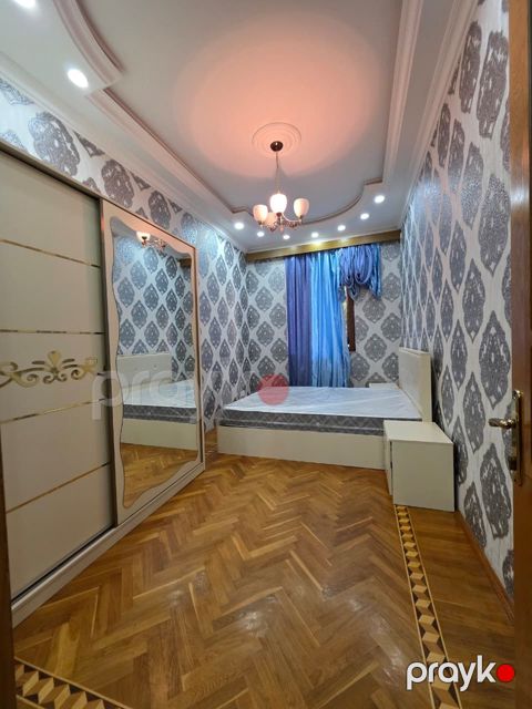 İcarəyə verilir 3 otaqlı köhnə tikili 70 m²