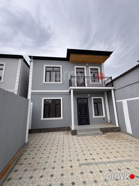 Satılır 4 otaqlı həyət evi/bağ evi 130 m²