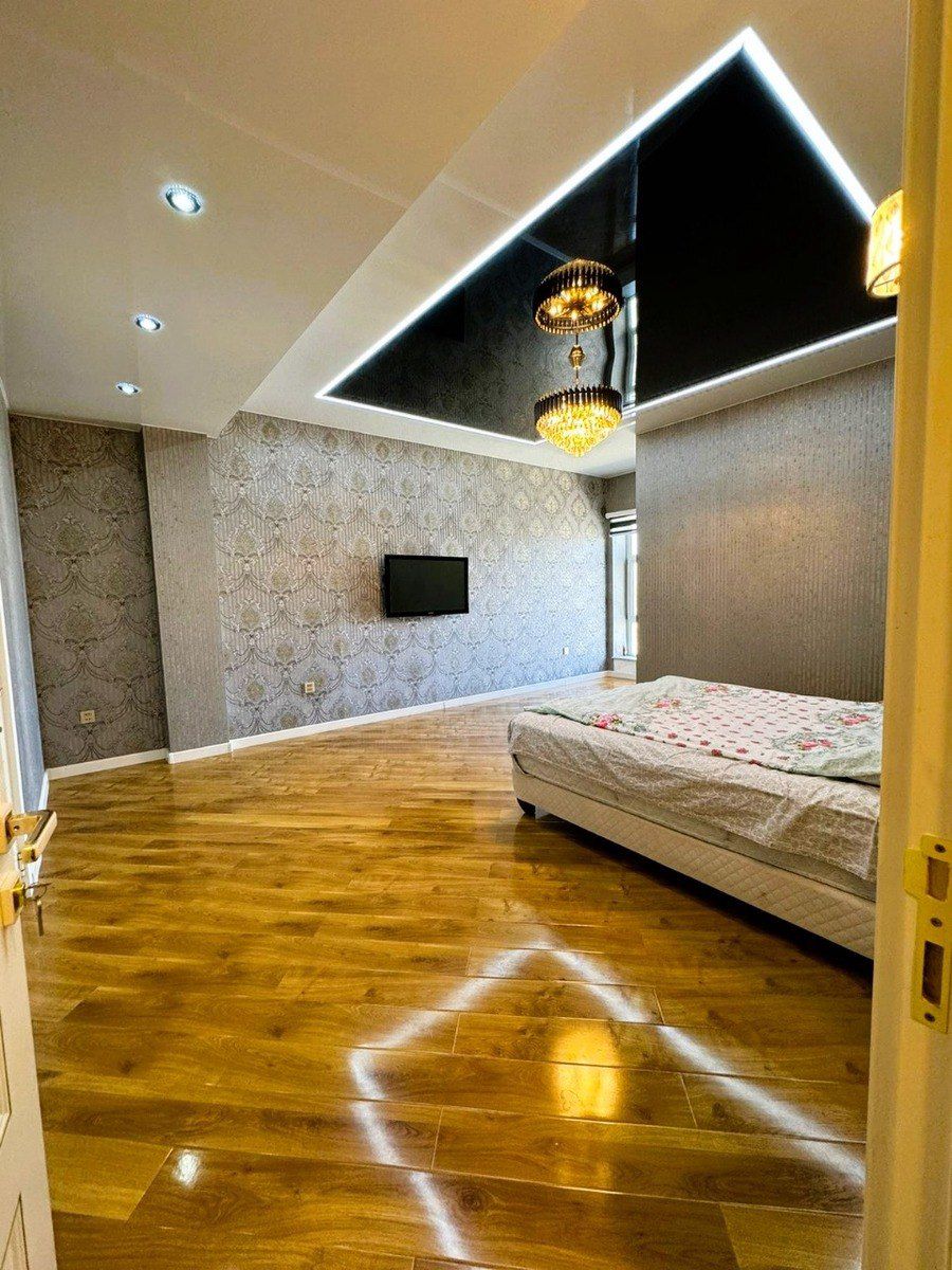 Satılır 4 otaqlı yeni tikili 240 m² — Mənzil, Bakı (8)