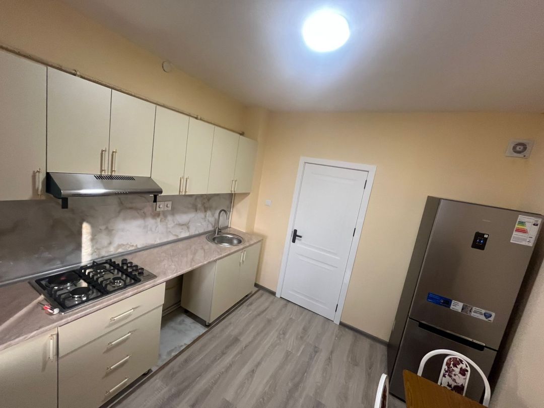 İcarəyə verilir 3 otaqlı köhnə tikili 79 m² — Mənzil, Bakı (10)