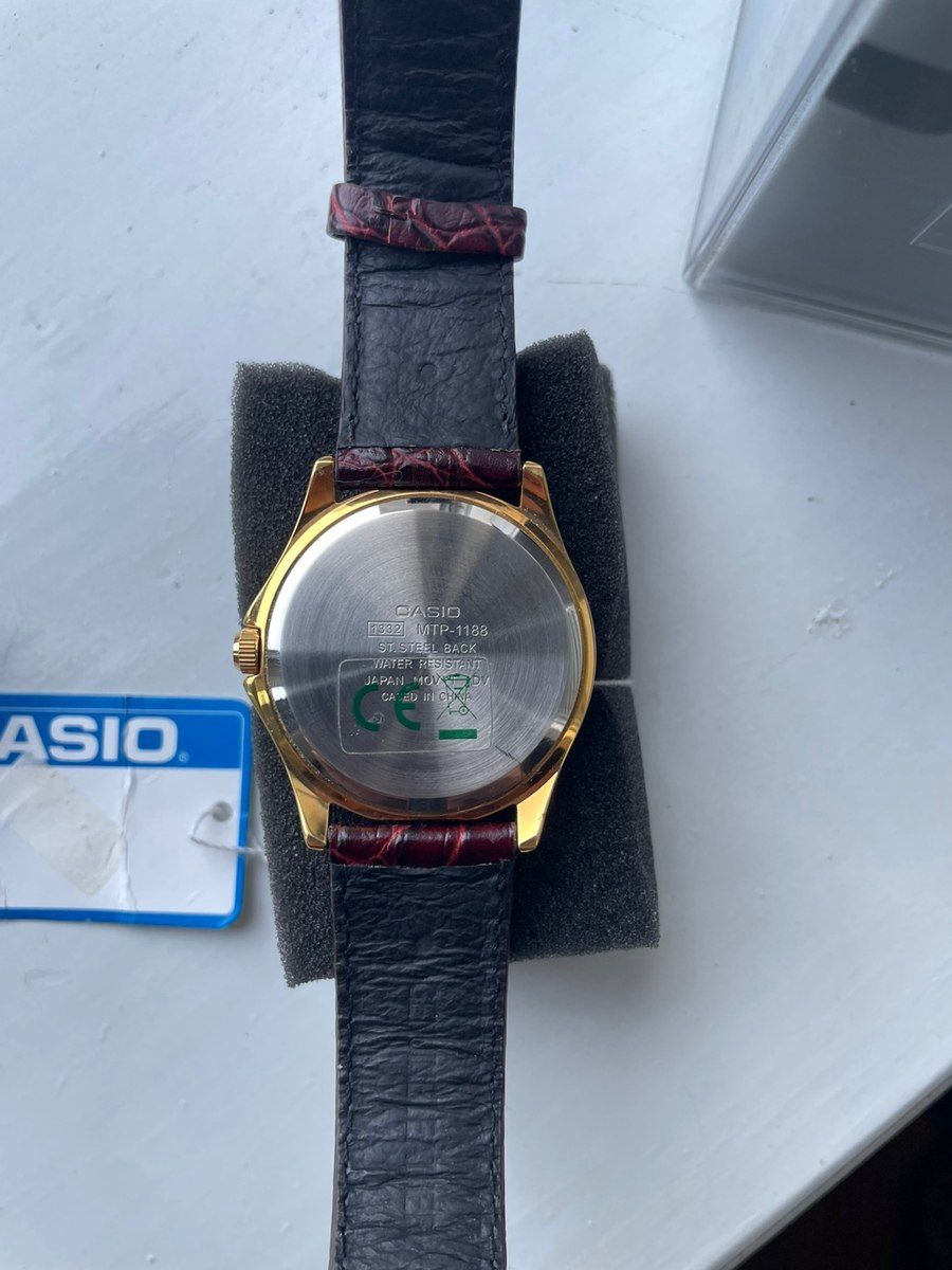 Casio qol saatı — Şəxsi əşyalar, Bakı (4)