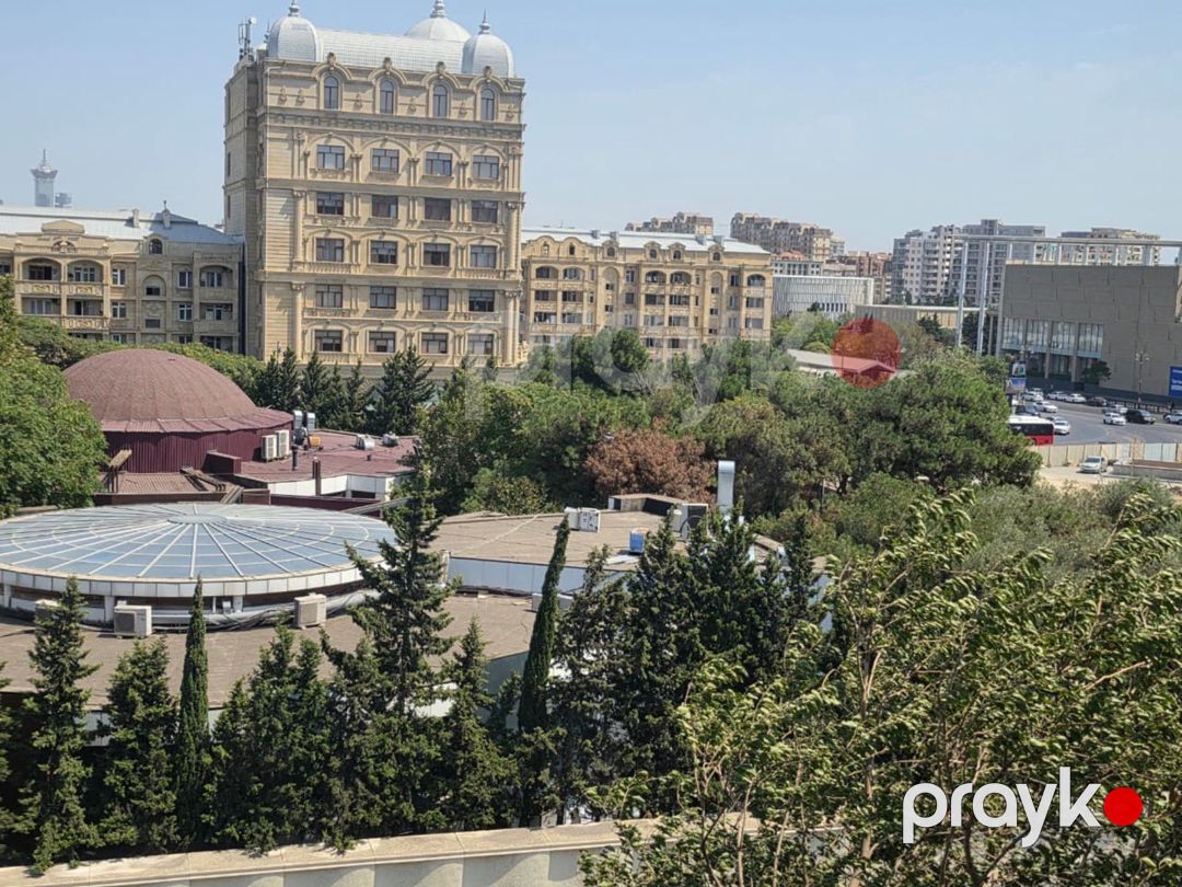 Satılır 2 otaqlı köhnə tikili 65 m² — Mənzil, Bakı (2)
