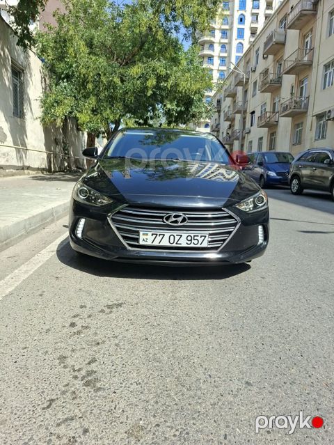 Hyundai Elantra: 2 l 2017 il Sedan — Bakı