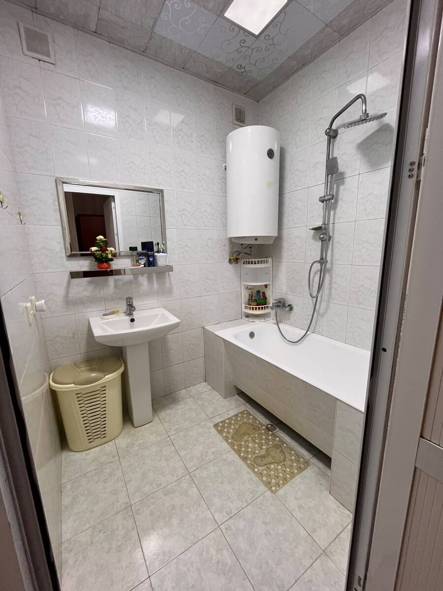 Satılır 2 otaqlı köhnə tikili 60.6 m² — Mənzil, Bakı (9)