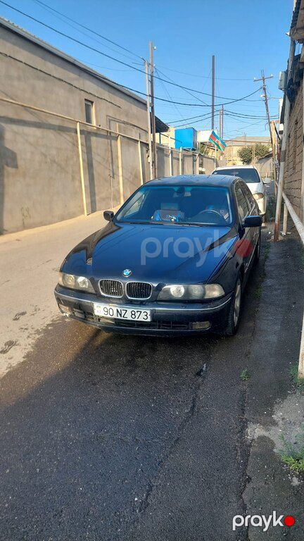 BMW 523, 2.5 L, 1998 il, 482 272 km
