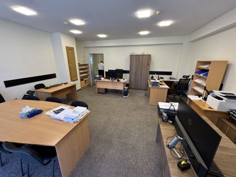 İcarəyə verilir 5 otaqlı ofis 260 m² — Bakı