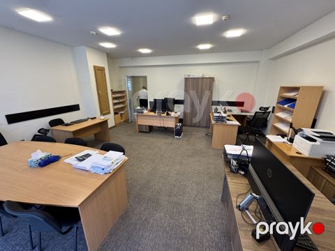 İcarəyə verilir 5 otaqlı ofis 260 m²