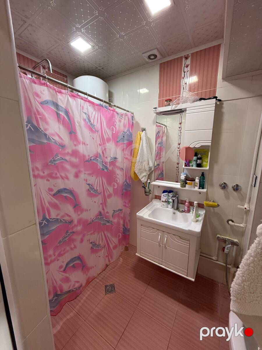 Satılır 2 otaqlı köhnə tikili 65 m² — Mənzil, Bakı (12)