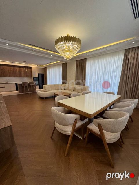 İcarəyə verilir 3 otaqlı yeni tikili 157 m²