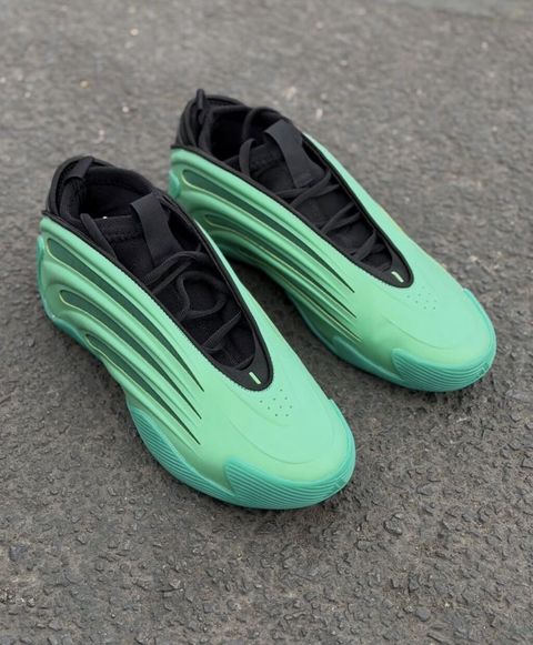 Adidas V9 krosovkasi. 41 olcu. Almaniyadan getirmishem Temiz Adidas — Bakı
