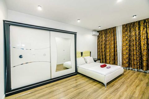 İcarəyə verilir 3 otaqlı köhnə tikili 95 m² — Bakı