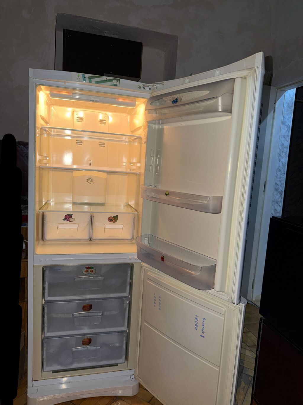 İşlənmiş 2 qapılı Indesit Soyuducu Satılır, rəng - Ağ — Soyuducular, Sumqayıt (4)