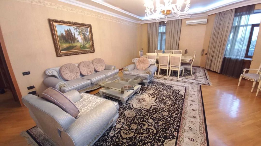 İcarəyə verilir 3 otaqlı köhnə tikili 140 m² — Mənzil, Bakı (3)