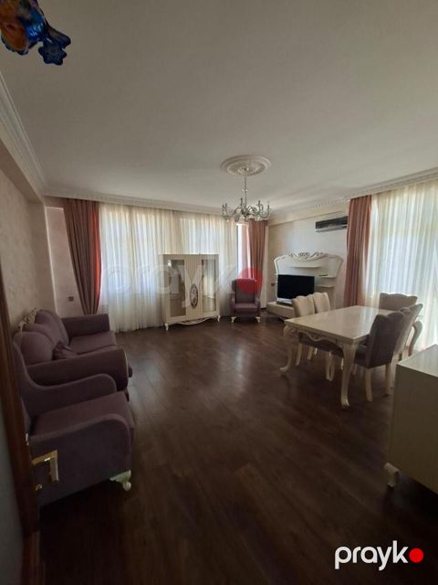 İcarəyə verilir 3 otaqlı yeni tikili 140 m²