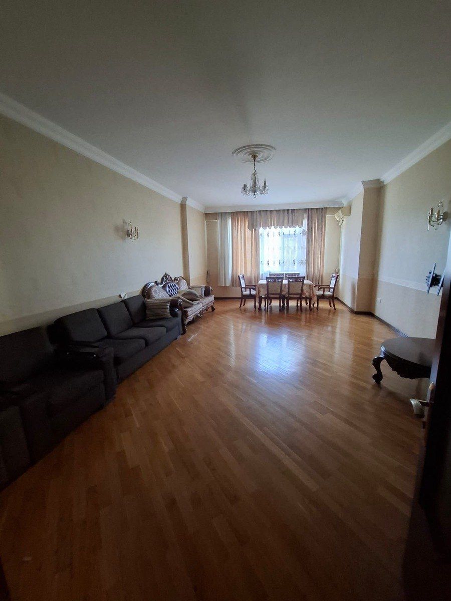 İcarəyə verilir 3 otaqlı yeni tikili 140 m² — Mənzil, Bakı (2)
