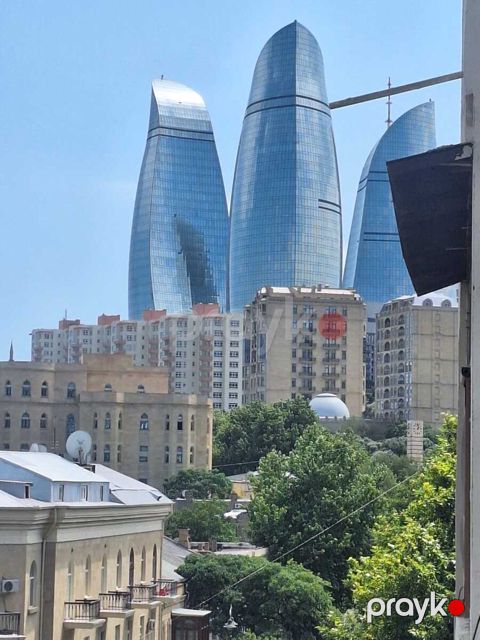 Satılır 2 otaqlı köhnə tikili 47 m²