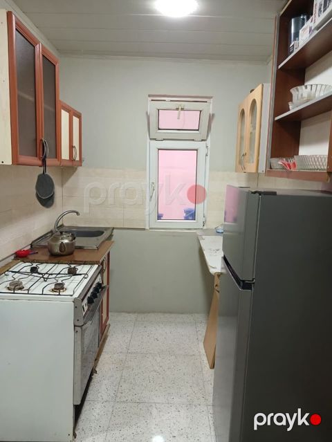 İnşaatcilar m/s KFC arxasinda Kirayə verilir: 2 otaqlı həyət evi