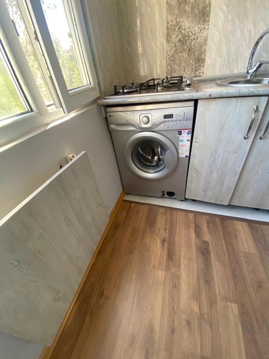 Satılır 2 otaqlı köhnə tikili 41 m² — Mənzil, Bakı (5)