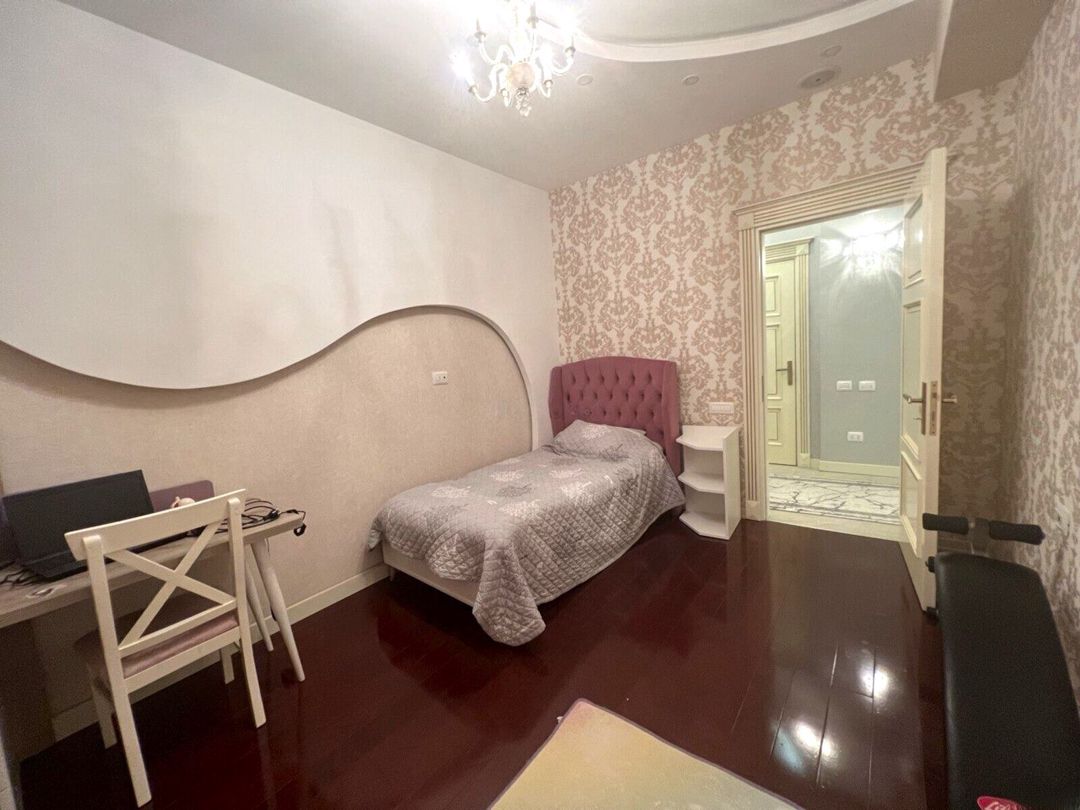 Satılır 4 otaqlı yeni tikili 220 m² — Mənzil, Bakı (7)