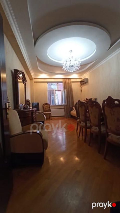 İcarəyə verilir 3 otaqlı yeni tikili 88 m²