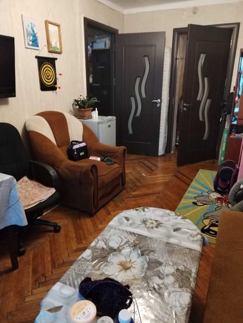 Satılır 2 otaqlı köhnə tikili 60 m² — Bakı