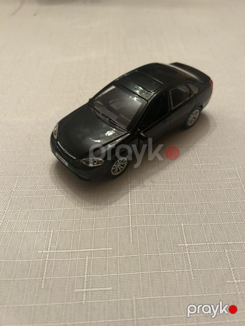 Qara rəngli metal oyuncaq sedan model avtomobil - Realistik sedan — Bakı