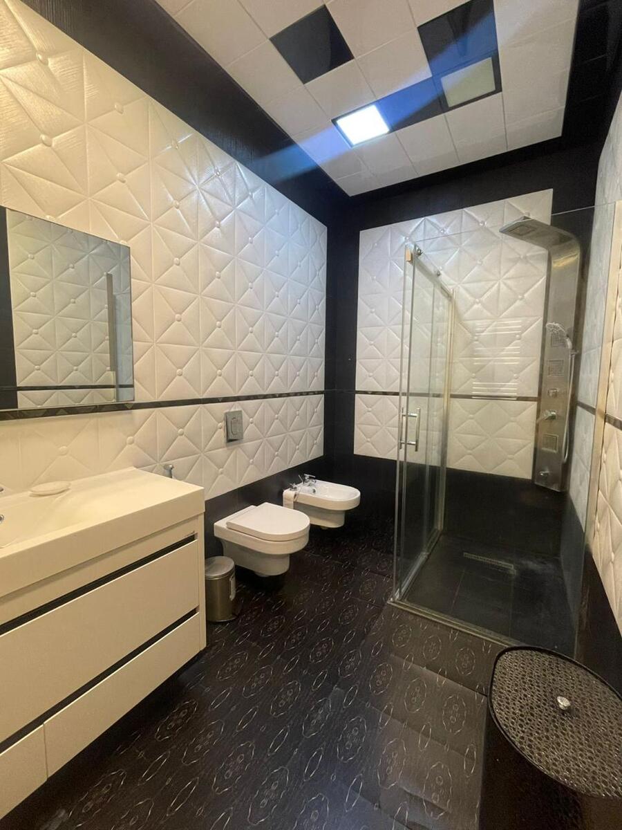 Satılır 4 otaqlı yeni tikili 240 m² — Mənzil, Bakı (7)