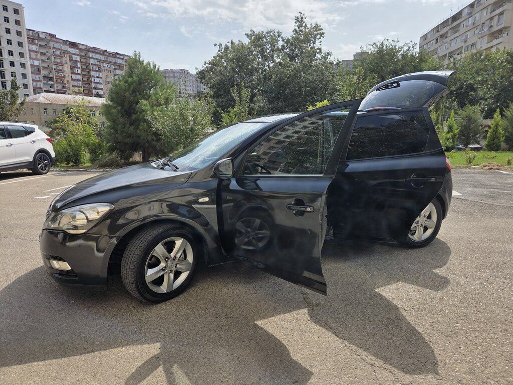 Kia Ceed, 1.4 L, 2009 il, 242 581 km — Avtomobillər, Bakı (4)