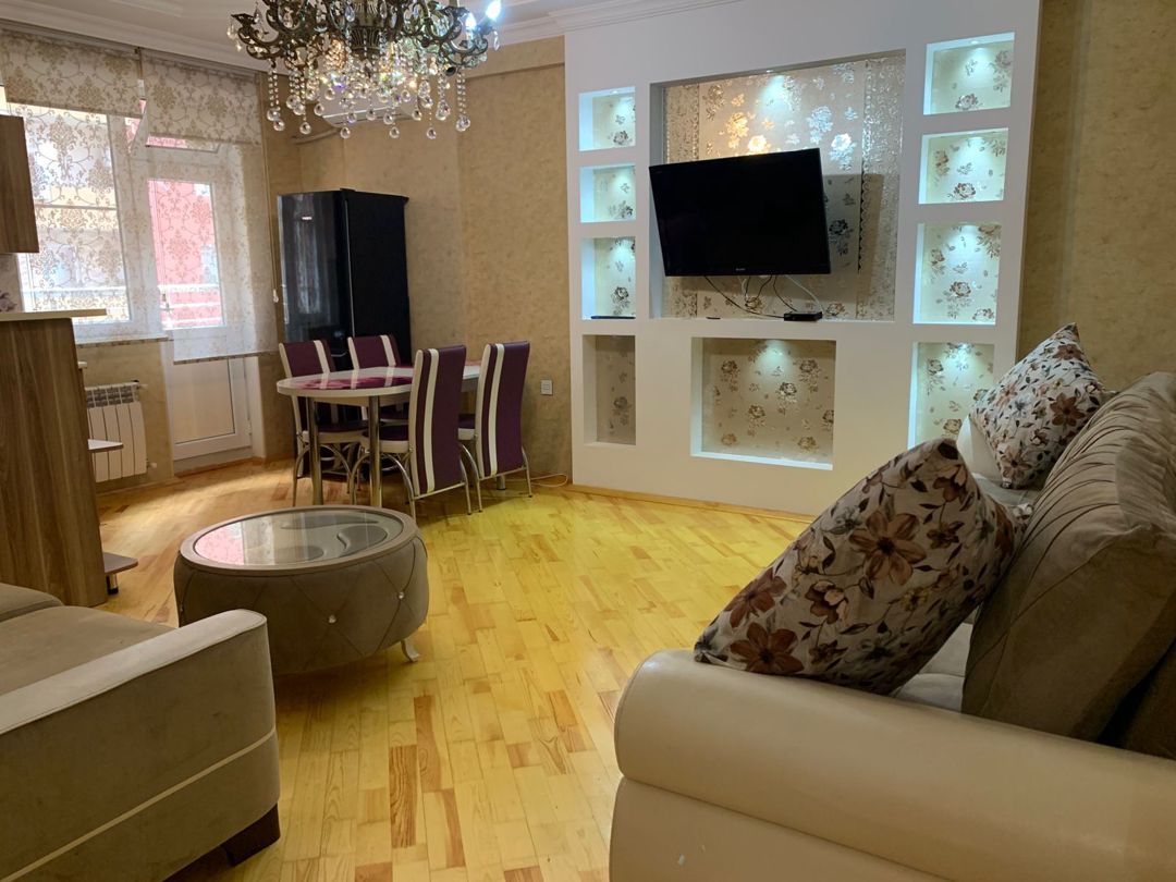 İcarəyə verilir 2 otaqlı yeni tikili 75 m² — Mənzil, Bakı (2)