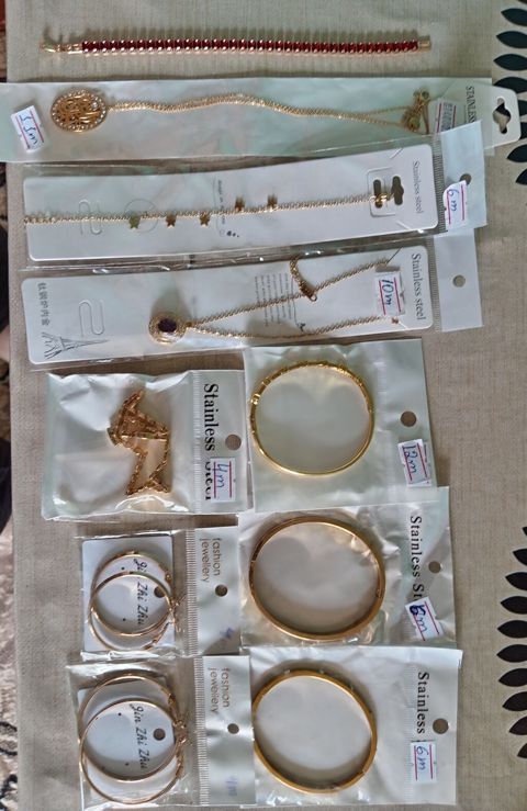 Qadın bəzək əşyaları dəsti – Stainless steel və fashion jewellery — Bakı