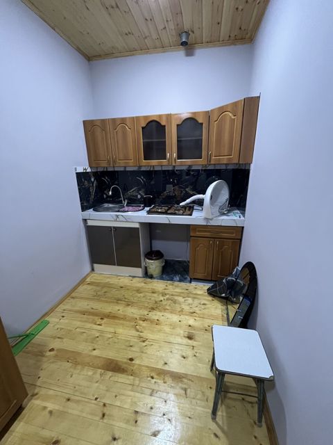 Corat bağları 4 nöm son dayanacaqi 1 otaqli heyet evi kirayə — Saray