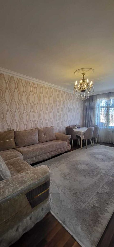 Satılır 3 otaqlı köhnə tikili 84 m² — Bakı
