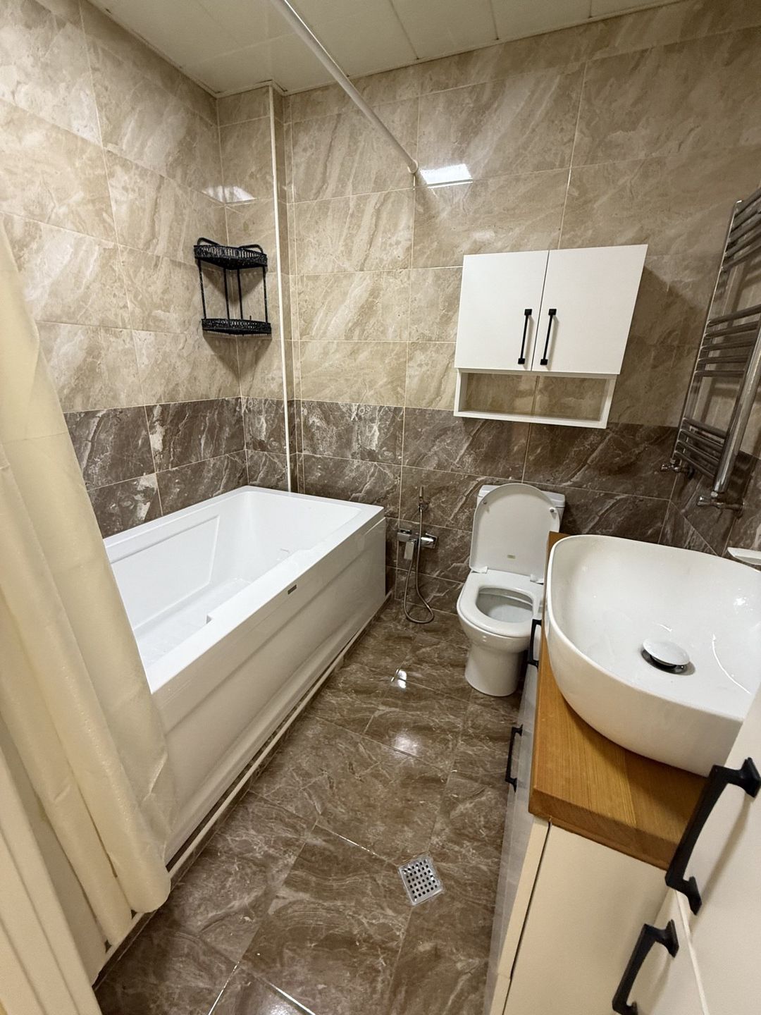 İcarəyə verilir 2 otaqlı yeni tikili 75 m² — Mənzil, Bakı (11)