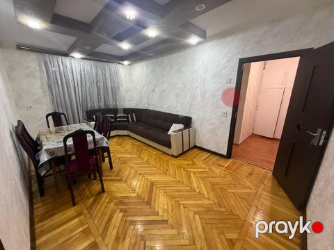 İcarəyə verilir 2 otaqlı köhnə tikili 50 m²