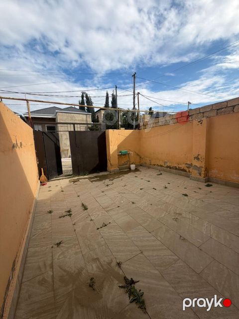 İcarəyə verilir 3 otaqlı həyət evi/bağ evi 75 m²